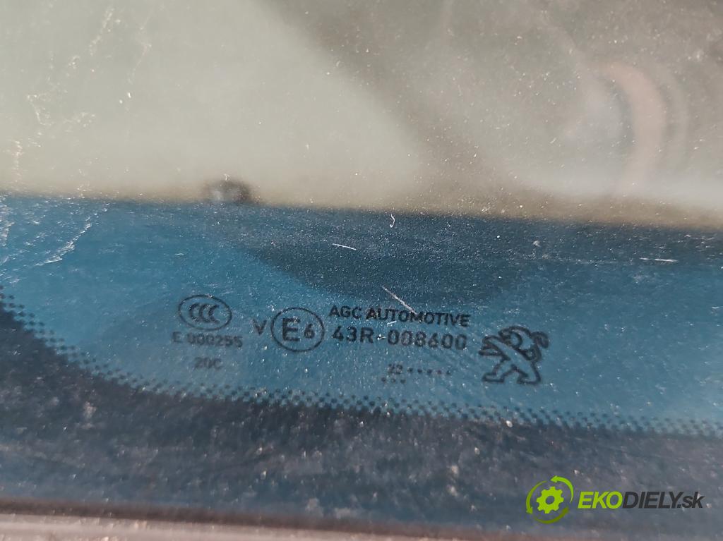 Peugeot 3008 II 2016-2023 1.5 hdi 131 HP automatic 96 kW 1499 cm3 5- sklo zadné ľavé