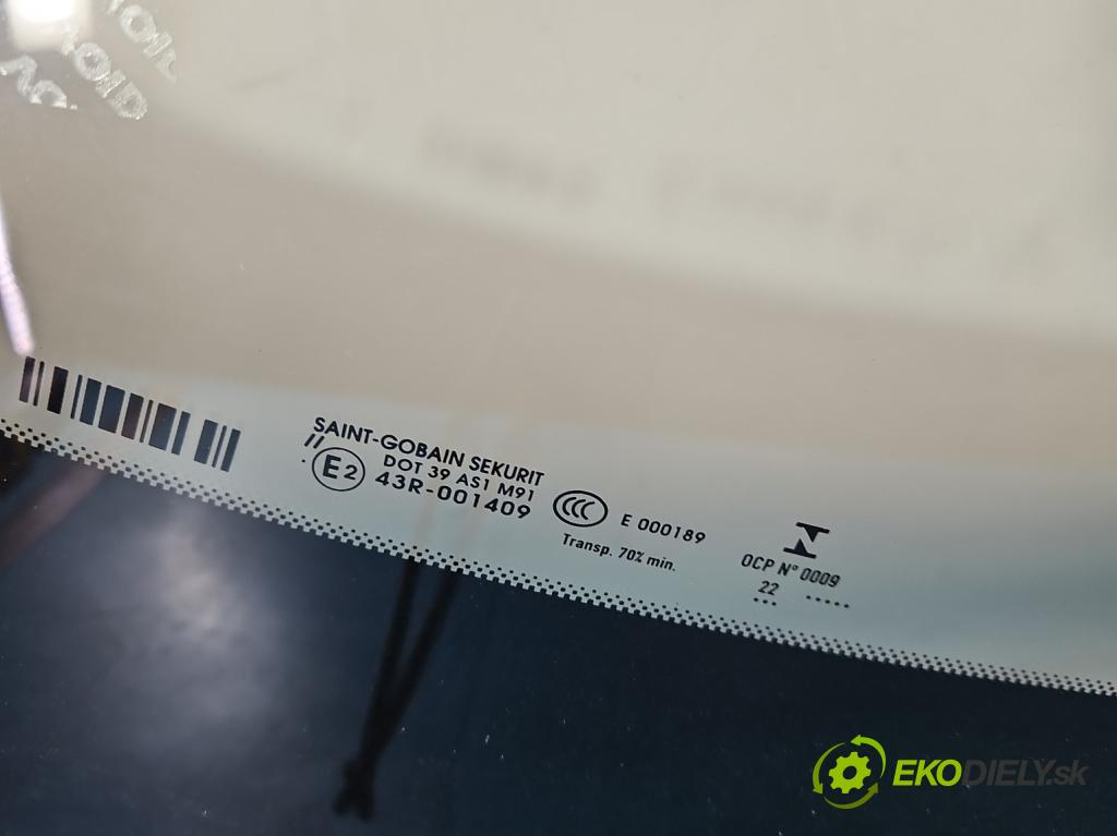 Peugeot 3008 II 2016-2023 1.5 hdi 131 HP automatic 96 kW 1499 cm3 5- sklo predná