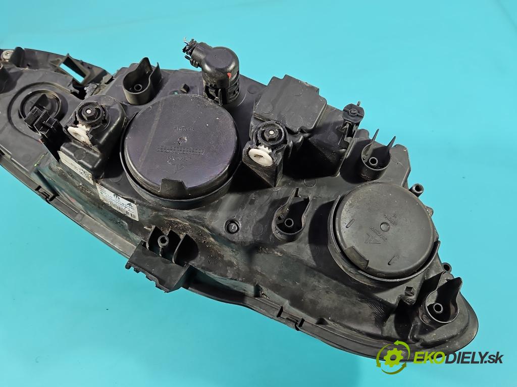 Fiat Tipo II 2015- 1.4 16V 95 HP manual 70 kW 1368 cm3 4- Reflektor: ľavý 00519844880 (Kľučka dverí ostatné)