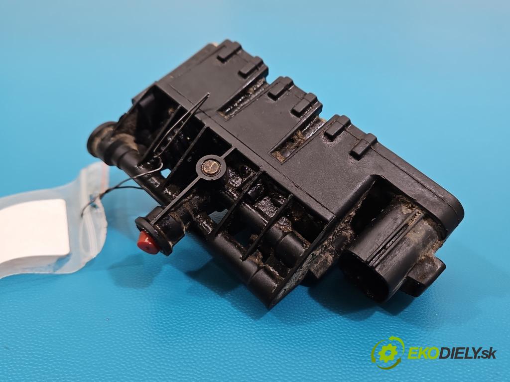 Land rover Range Rover sport I L320 3.6 TD V8 272 hp automatic 200 kW 3628 cm3 5- Distributor: RVH000055