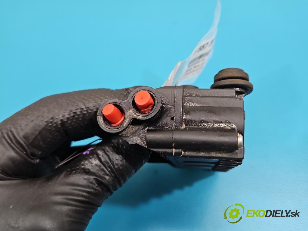 Land rover Range Rover sport I L320 3.6 TD V8 272 hp automatic 200 kW 3628 cm3 5- Distributor: RVH000055