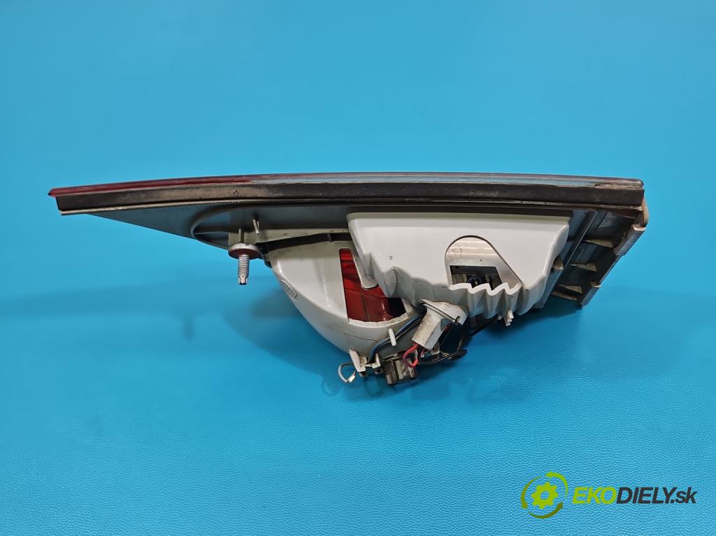 Bmw X3 E83 2003-2010 2.0d 177 HP manual 130 kW 1995 cm3 5- svetlo / reflektor zadné ľavé 7162213 (Kľučka dverí ostatné)