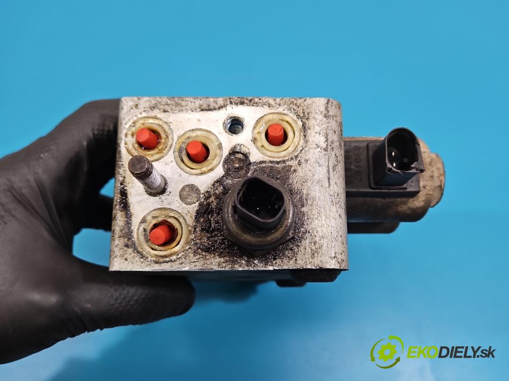 Land rover Range Rover sport I L320 3.6 TD V8 272 hp automatic 200 kW 3628 cm3 5- Distributor: 3496860