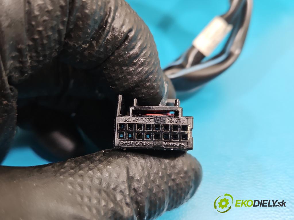 Audi A4 B8 2007-2015 2.0 tdi 143 HP manual 105 kW 1968 cm3 5- zrkadlo ľavé  (Kľučka dverí ostatné)