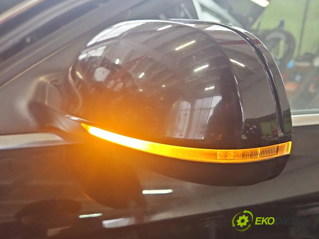 Audi A4 B8 2007-2015 2.0 tdi 143 hp manual 105 kW 1968 cm3 5- zpětné zrcátko levé  (Klika dveří ostatní)