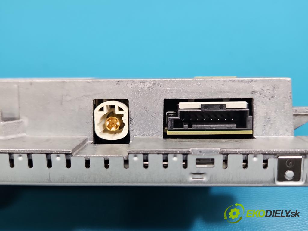 Audi A4 B8 2007-2015 2.0 tdi 143 hp manual 105 kW 1968 cm3 5- displej 8T0919604 (Přístrojová deska)