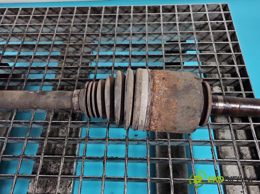 Land rover Range Rover sport I L320 3.6 TD V8 368DT 272 hp automatic 200 kW 3628 cm3 5- poloos zadní levé