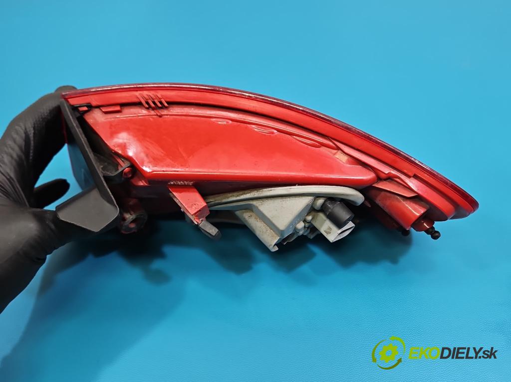 Audi A4 B8 2007-2015 2.0 tdi 143 HP manual 105 kW 1968 cm3 5- svetlo / reflektor zadné ľavé 8K9945095B (Kľučka dverí ostatné)