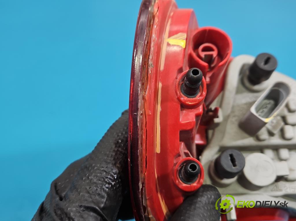 Audi A4 B8 2007-2015 2.0 tdi 143 HP manual 105 kW 1968 cm3 5- svetlo / reflektor zadné pravé 8K9945096B (Kľučka dverí ostatné)