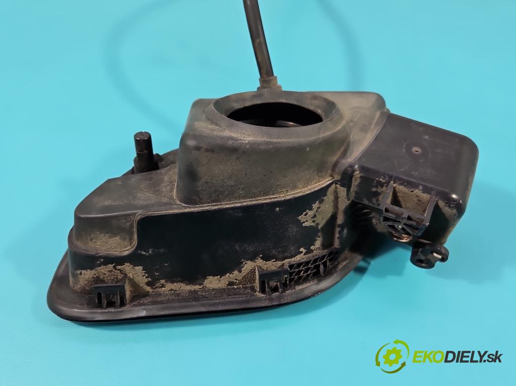 Fiat Tipo II 2015- 1.4 16V 95 hp manual 70 kW 1368 cm3 4- Klapka nalévání paliva  (Klika dveří ostatní)