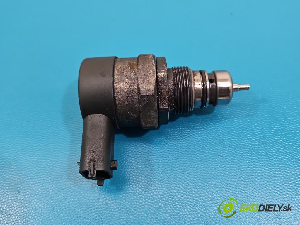 Kia Sportage III 2010-2015 2.0 crdi 136hp automatic 100 kW 1995 cm3 5- snímač tlaku paliva 0 281 006 037 (Snímač)