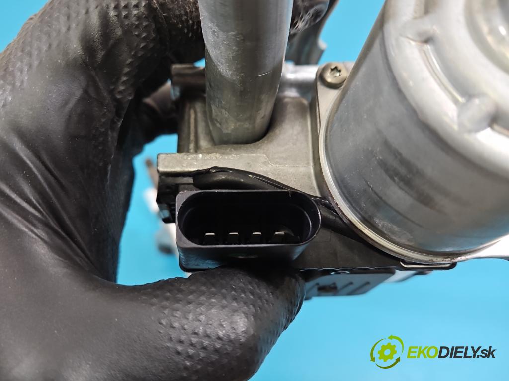 Peugeot 3008 II 2016-2023 1.5 hdi 131 hp automatic 96 kW 1499 cm3 5- motor stěračů přední 3397022076