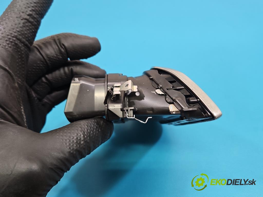 Peugeot 3008 II 2016-2023 1.5 hdi 131 HP automatic 96 kW 1499 cm3 5- Mřížka: kúrenia ostatné 9810143180