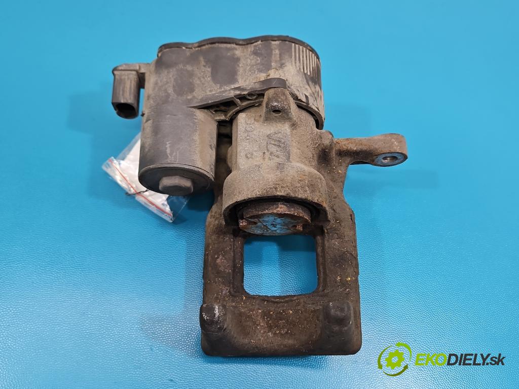 Peugeot 3008 II 2016-2023 1.5 hdi 131 HP automatic 96 kW 1499 cm3 5- brzdič zadné pravý  (Kľučka dverí ostatné)