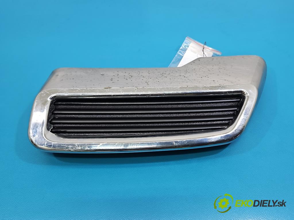 Peugeot 3008 II 2016-2023 1.5 hdi 131 HP automatic 96 kW 1499 cm3 5- blenda mriežka: nárazník ľavé 9812041877