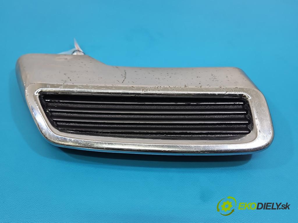 Peugeot 3008 II 2016-2023 1.5 hdi 131 HP automatic 96 kW 1499 cm3 5- blenda mriežka: nárazník pravé 9812041777