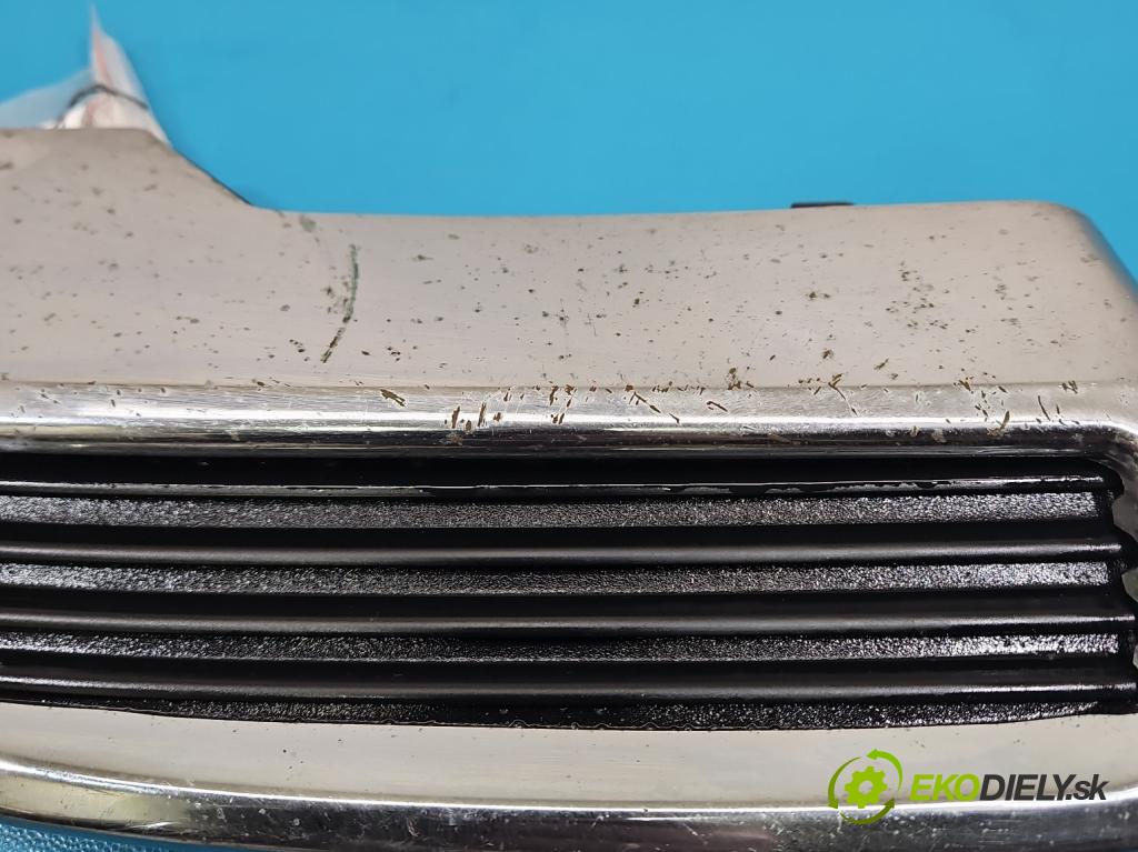 Peugeot 3008 II 2016-2023 1.5 hdi 131 HP automatic 96 kW 1499 cm3 5- blenda mriežka: nárazník pravé 9812041777