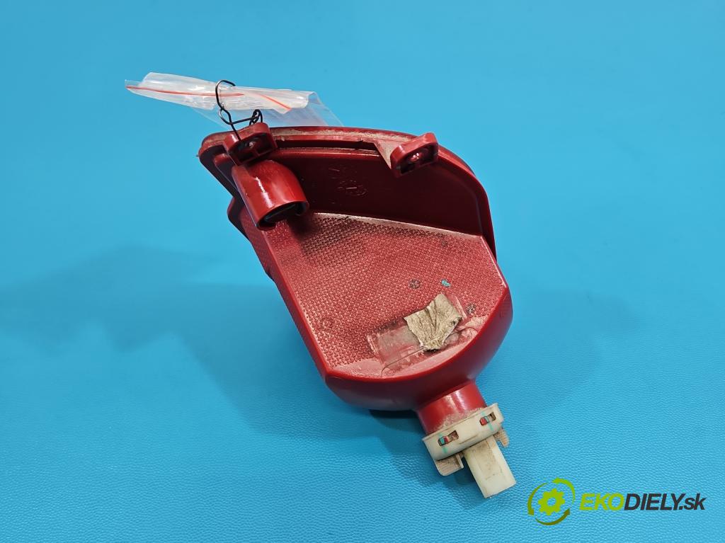 Peugeot 3008 II 2016-2023 1.5 hdi 131 HP automatic 96 kW 1499 cm3 5- svetlo / reflektor zadné ľavé nárazník 9811718480