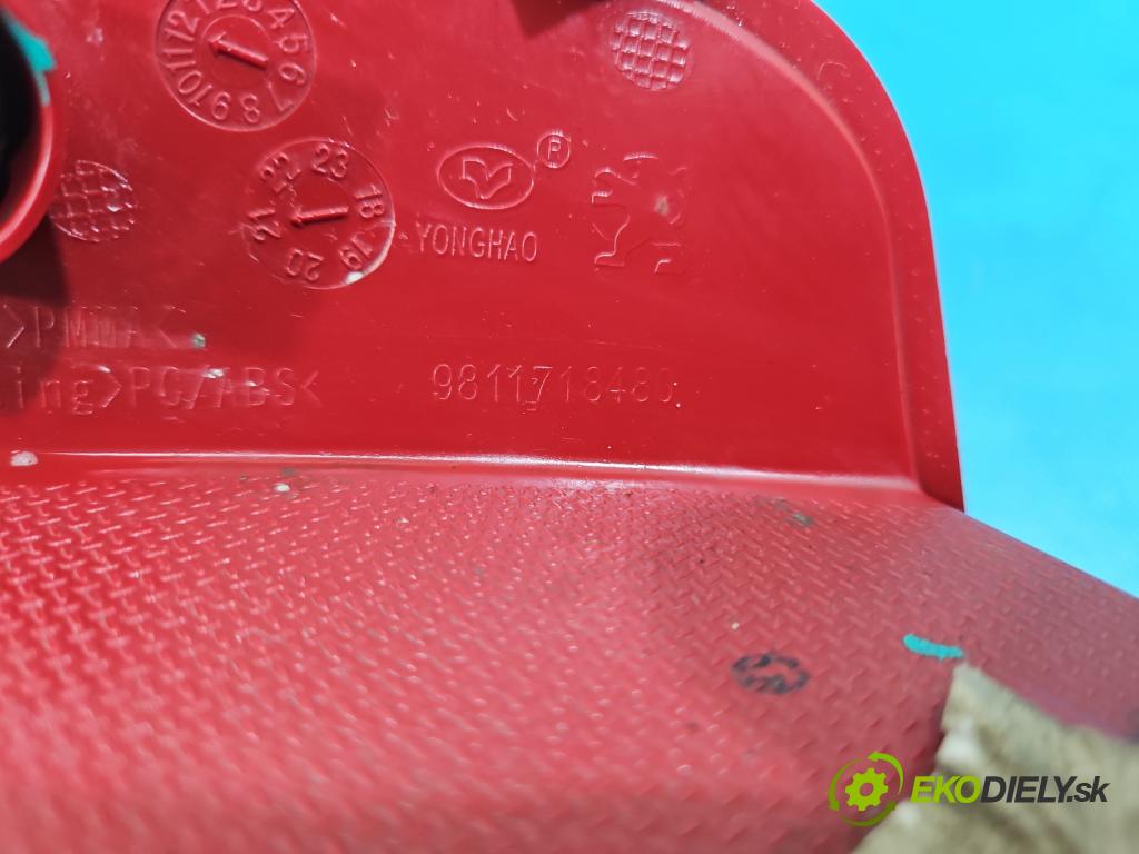 Peugeot 3008 II 2016-2023 1.5 hdi 131 HP automatic 96 kW 1499 cm3 5- svetlo / reflektor zadné ľavé nárazník 9811718480