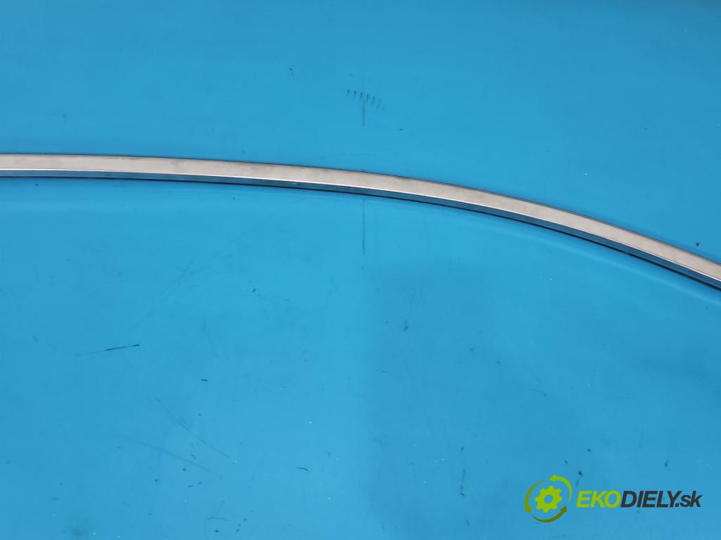 Peugeot 3008 II 2016-2023 1.5 hdi 131 hp automatic 96 kW 1499 cm3 5- lišta střecha: pravé