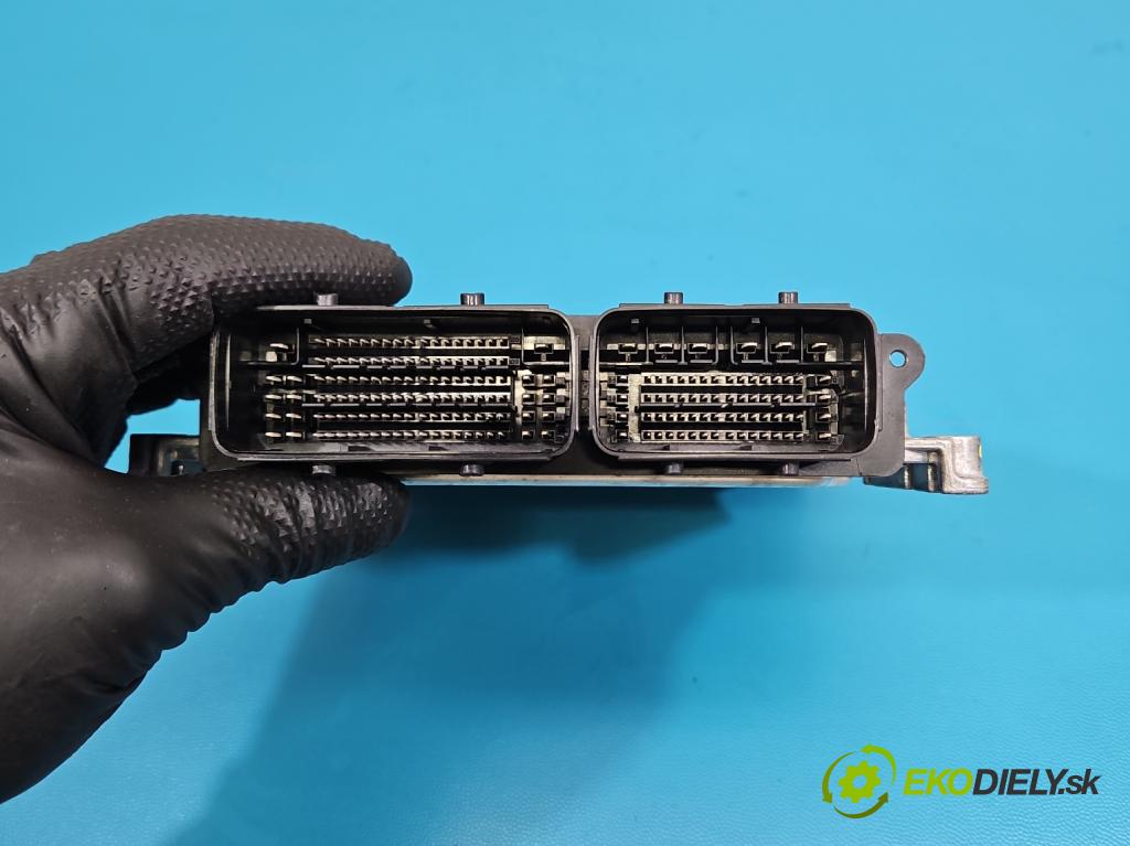 Peugeot 3008 II 2016-2023 1.5 hdi 131 HP automatic 96 kW 1499 cm3 5- riadiaca jednotka motora 0281039490