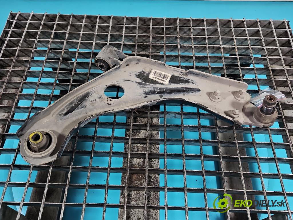 Peugeot 3008 II 2016-2023 1.5 hdi 131 hp automatic 96 kW 1499 cm3 5- přední pravý  (Klika dveří ostatní)