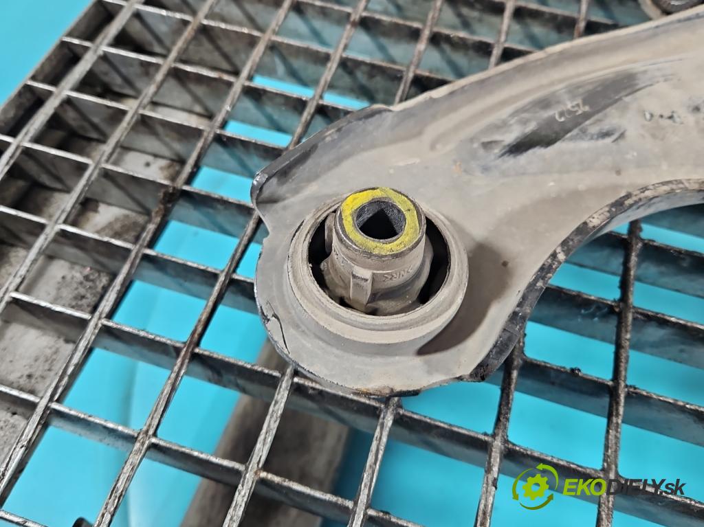 Peugeot 3008 II 2016-2023 1.5 hdi 131 hp automatic 96 kW 1499 cm3 5- přední pravý  (Klika dveří ostatní)