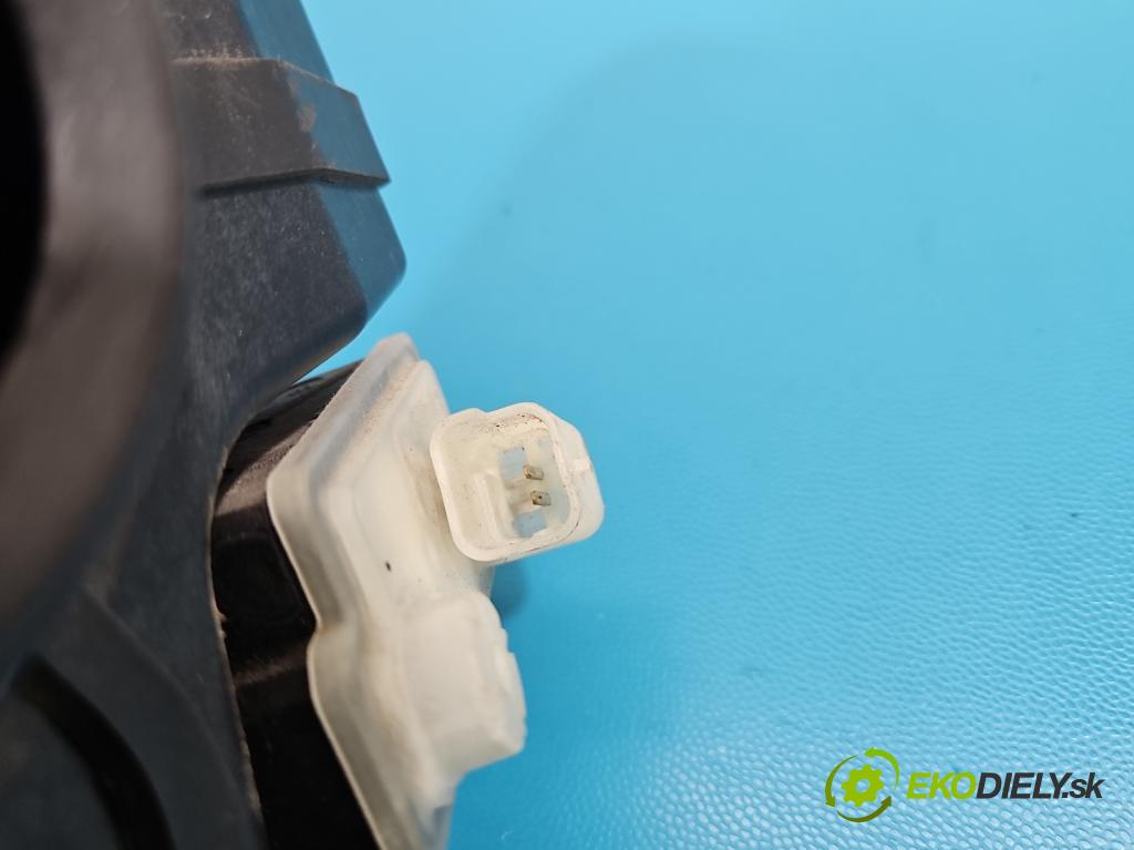 Peugeot 3008 II 2016-2023 1.5 hdi 131 hp automatic 96 kW 1499 cm3 5- Klapka nalévání paliva  (Klika dveří ostatní)