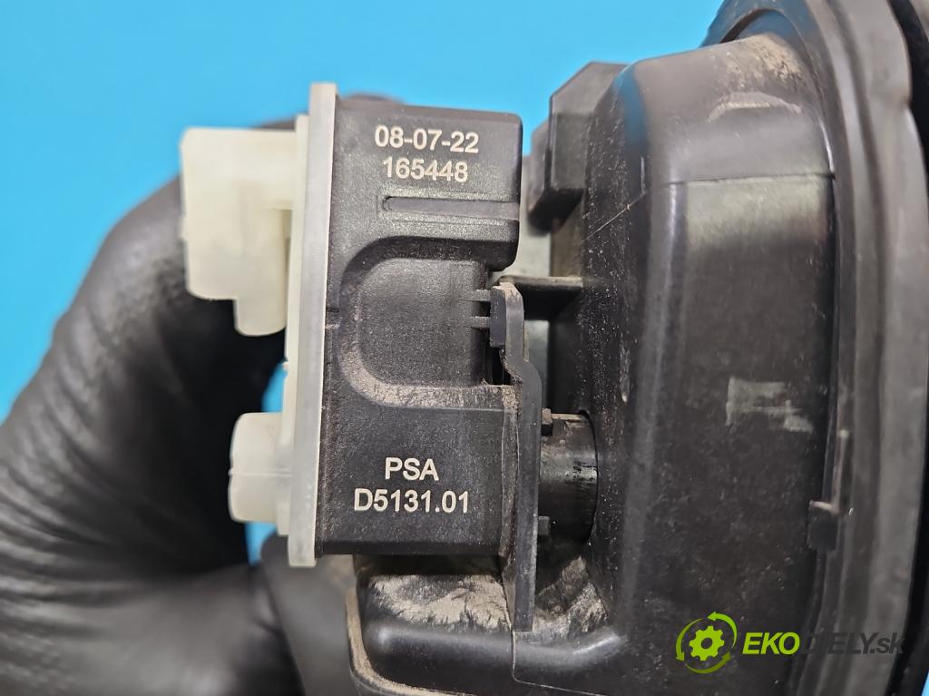 Peugeot 3008 II 2016-2023 1.5 hdi 131 hp automatic 96 kW 1499 cm3 5- Klapka nalévání paliva  (Klika dveří ostatní)