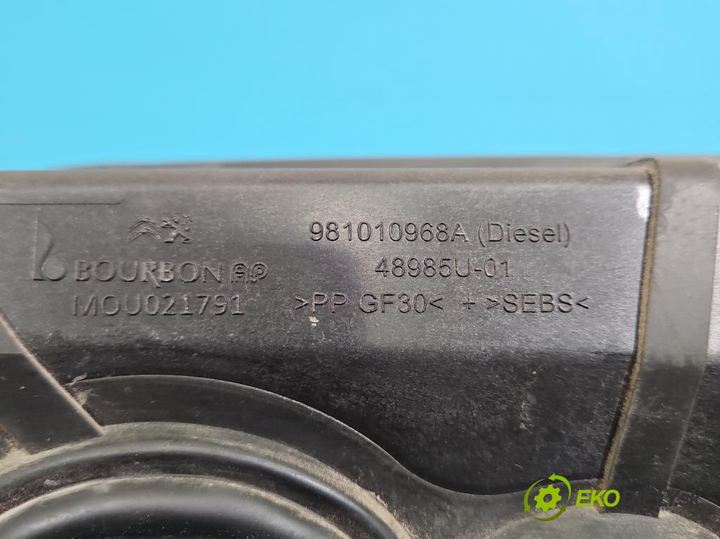 Peugeot 3008 II 2016-2023 1.5 hdi 131 hp automatic 96 kW 1499 cm3 5- Klapka nalévání paliva  (Klika dveří ostatní)