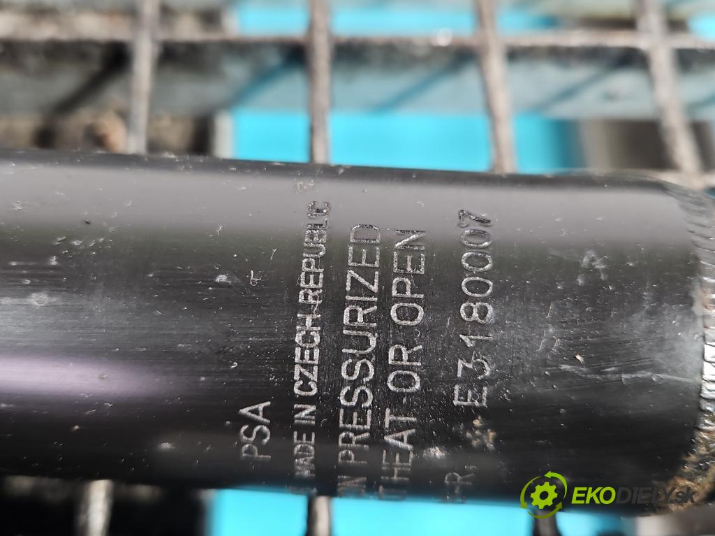 Peugeot 3008 II 2016-2023 1.5 hdi 131 HP automatic 96 kW 1499 cm3 5- tlmič zadné komplet 9824958980