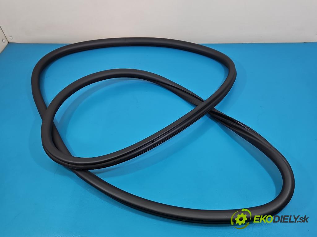 Peugeot 3008 II 2016-2023 1.5 hdi 131 hp automatic 96 kW 1499 cm3 5- Těsnění: dveře přední levé 9811537480