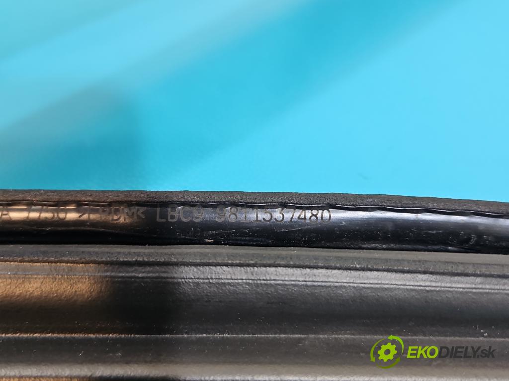 Peugeot 3008 II 2016-2023 1.5 hdi 131 hp automatic 96 kW 1499 cm3 5- Těsnění: dveře přední pravé 9811537480