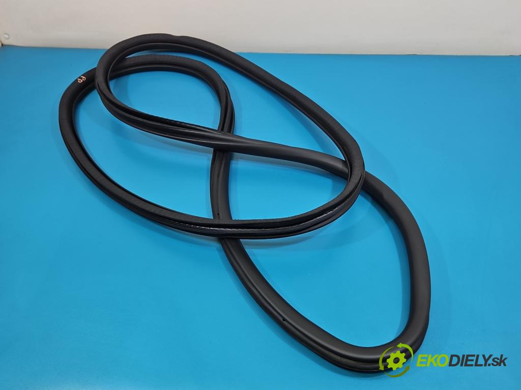 Peugeot 3008 II 2016-2023 1.5 hdi 131 hp automatic 96 kW 1499 cm3 5- Těsnění: dveře přední pravé 9811537480