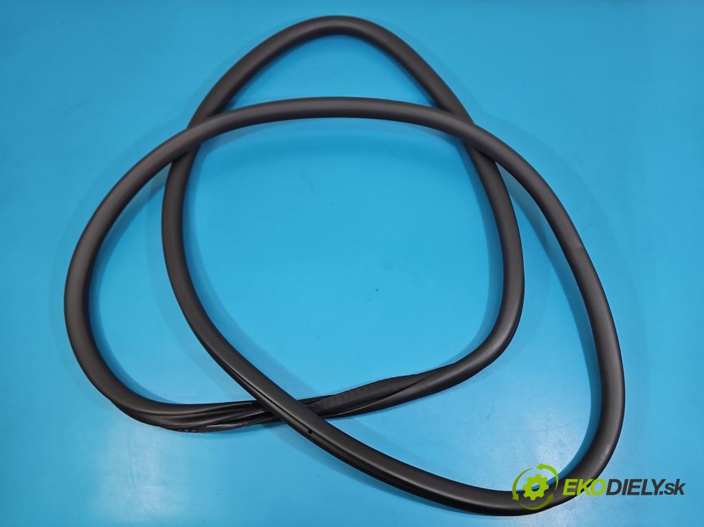 Peugeot 3008 II 2016-2023 1.5 hdi 131 hp automatic 96 kW 1499 cm3 5- Těsnění: dveře zadní levé 9811538180 (Karoserie ostatní)