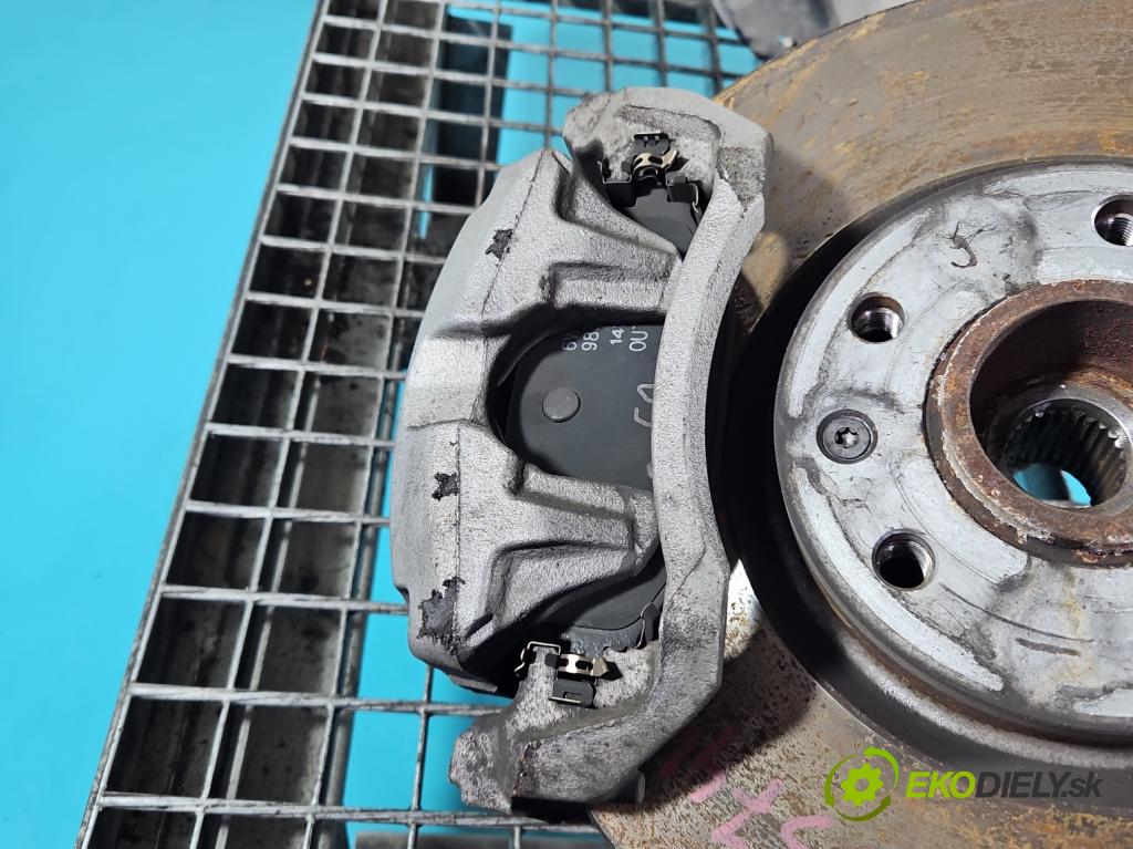 Peugeot 3008 II 2016-2023 1.5 hdi 131 hp automatic 96 kW 1499 cm3 5- brzdič přední levý  (Klika dveří ostatní)