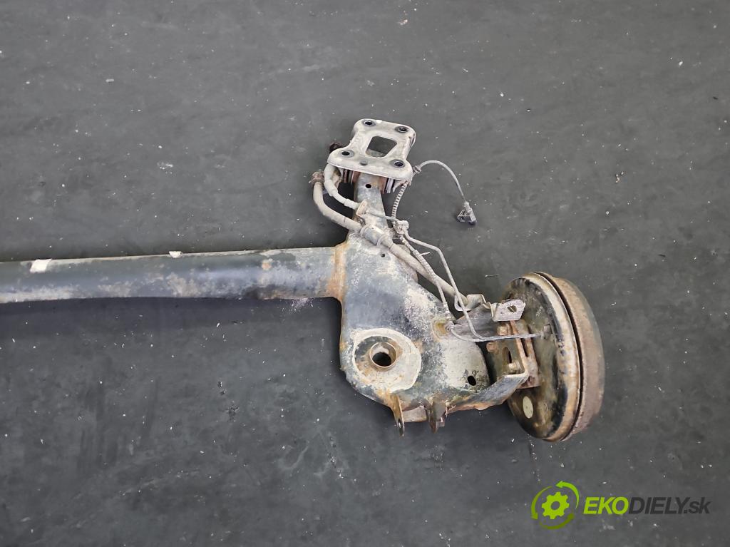 Fiat Tipo II 2015- 1.4 16V 95 HP manual 70 kW 1368 cm3 4- zadna výstuha  (Výstuha zadná)