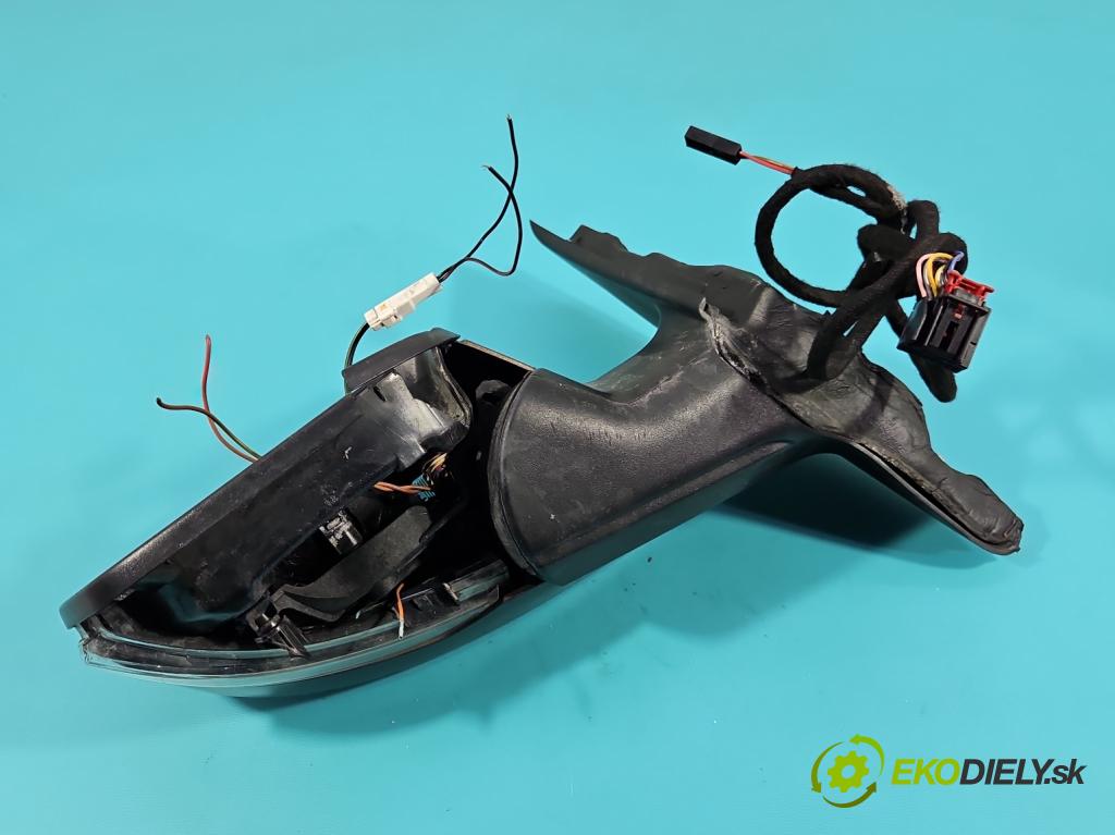 Skoda Octavia III 2013- 2.0 TSI 190 HP automatic 140 kW 1984 cm3 5- zrkadlo ľavé  (Kľučka dverí ostatné)