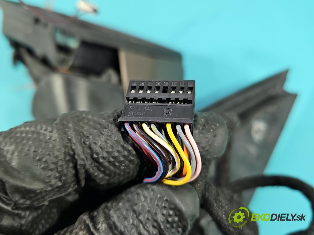 Skoda Octavia III 2013- 2.0 TSI 190 HP automatic 140 kW 1984 cm3 5- zrkadlo ľavé  (Kľučka dverí ostatné)