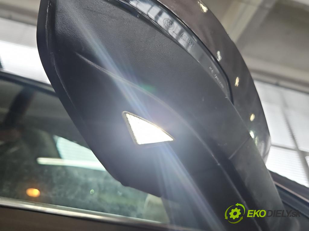 Skoda Octavia III 2013- 2.0 TSI 190 HP automatic 140 kW 1984 cm3 5- zrkadlo pravé  (Kľučka dverí ostatné)