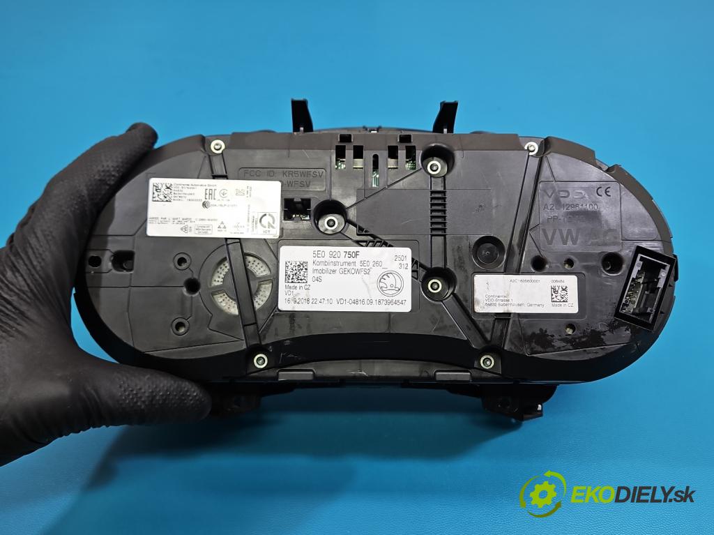 Skoda Octavia III 2013- 2.0 TSI 190 HP automatic 140 kW 1984 cm3 5- prístrojovka/ budíky 5E0920750F (Prístrojová doska)