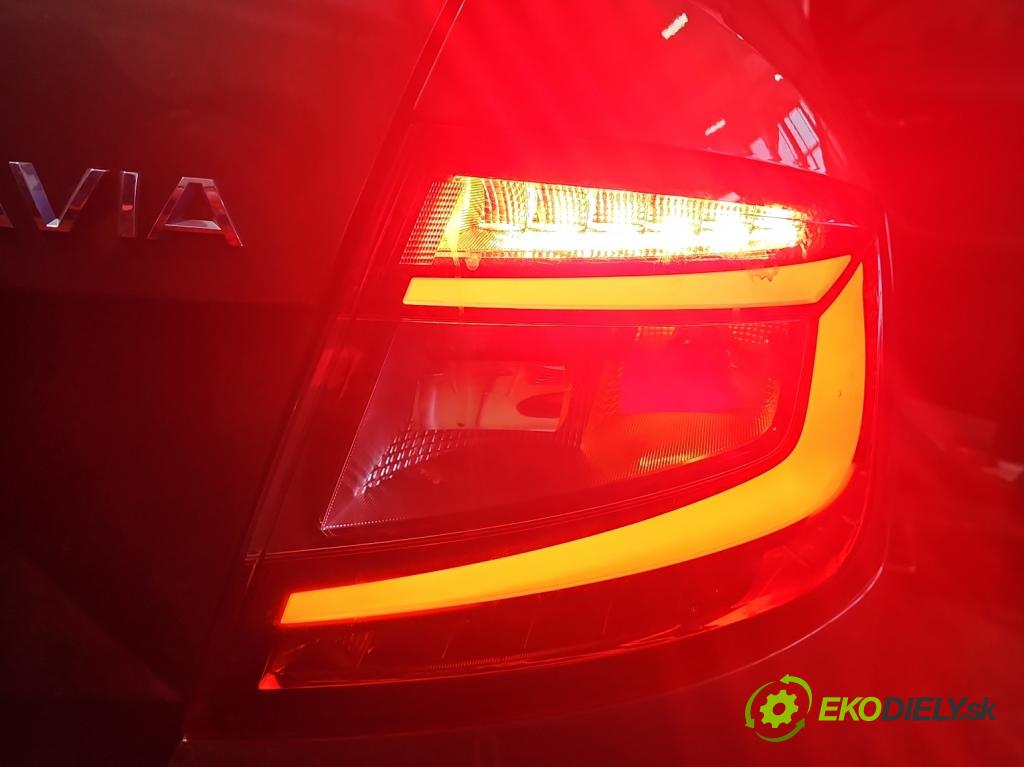 Skoda Octavia III 2013- 2.0 TSI 190 hp automatic 140 kW 1984 cm3 5- světlo zadní pravé 5E5945208 (Klika dveří ostatní)
