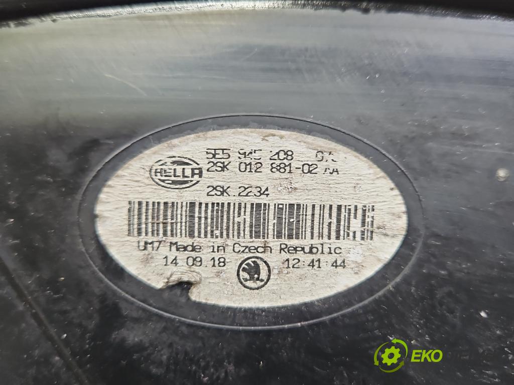 Skoda Octavia III 2013- 2.0 TSI 190 hp automatic 140 kW 1984 cm3 5- světlo zadní pravé 5E5945208 (Klika dveří ostatní)