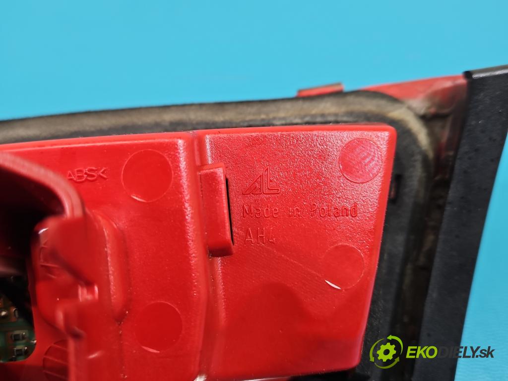 Audi A4 B8 2007-2015 2.0 tdi 143 HP manual 105 kW 1968 cm3 5- svetlo / reflektor zadné ľavé 8K9945093B (Kľučka dverí ostatné)