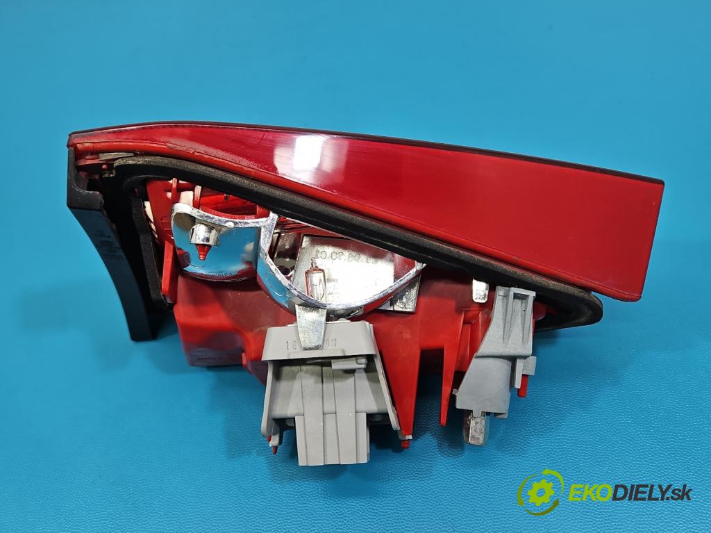 Audi A4 B8 2007-2015 2.0 tdi 143 HP manual 105 kW 1968 cm3 5- svetlo / reflektor zadné ľavé 8K9945093B (Kľučka dverí ostatné)