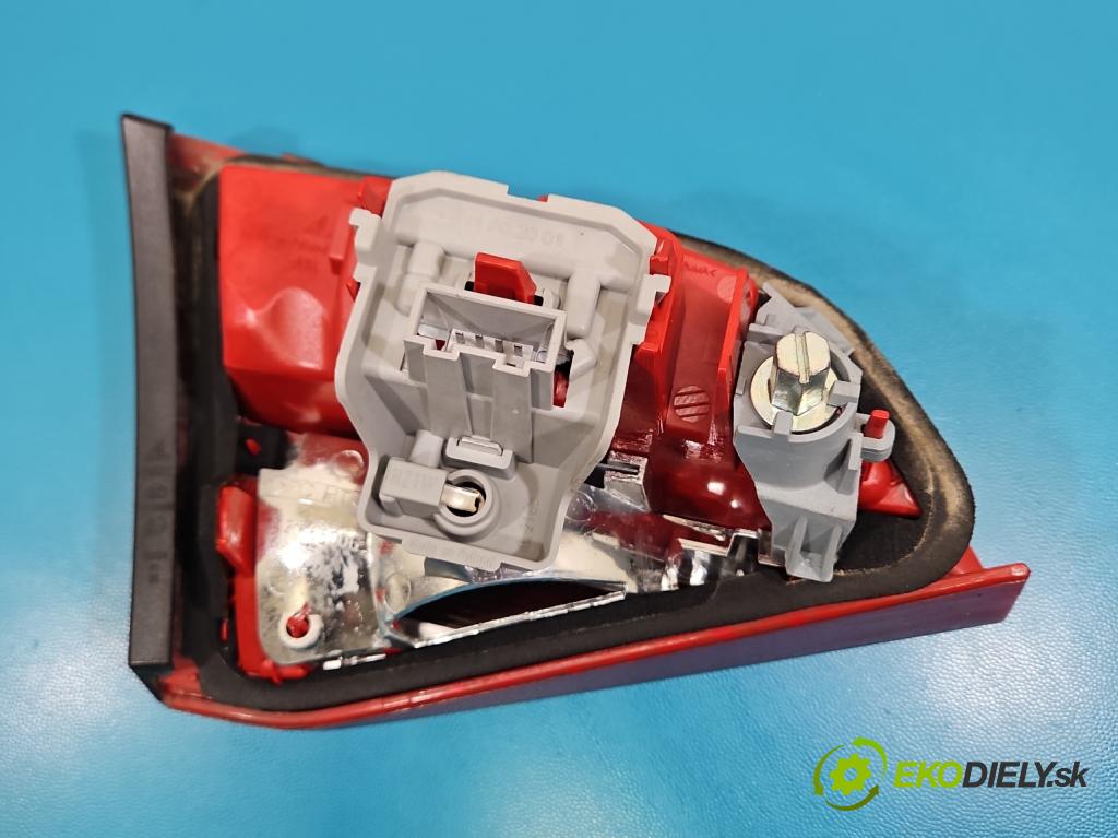 Audi A4 B8 2007-2015 2.0 tdi 143 HP manual 105 kW 1968 cm3 5- svetlo / reflektor zadné pravé 8K9945094B (Kľučka dverí ostatné)