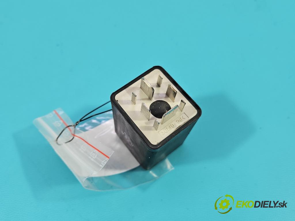 Renault Master II 1998-2010 2.8 td 114 HP manual 84 kW 2799 cm3 5- Relé: svíčky: zařicích: 7700300624 (Relé)