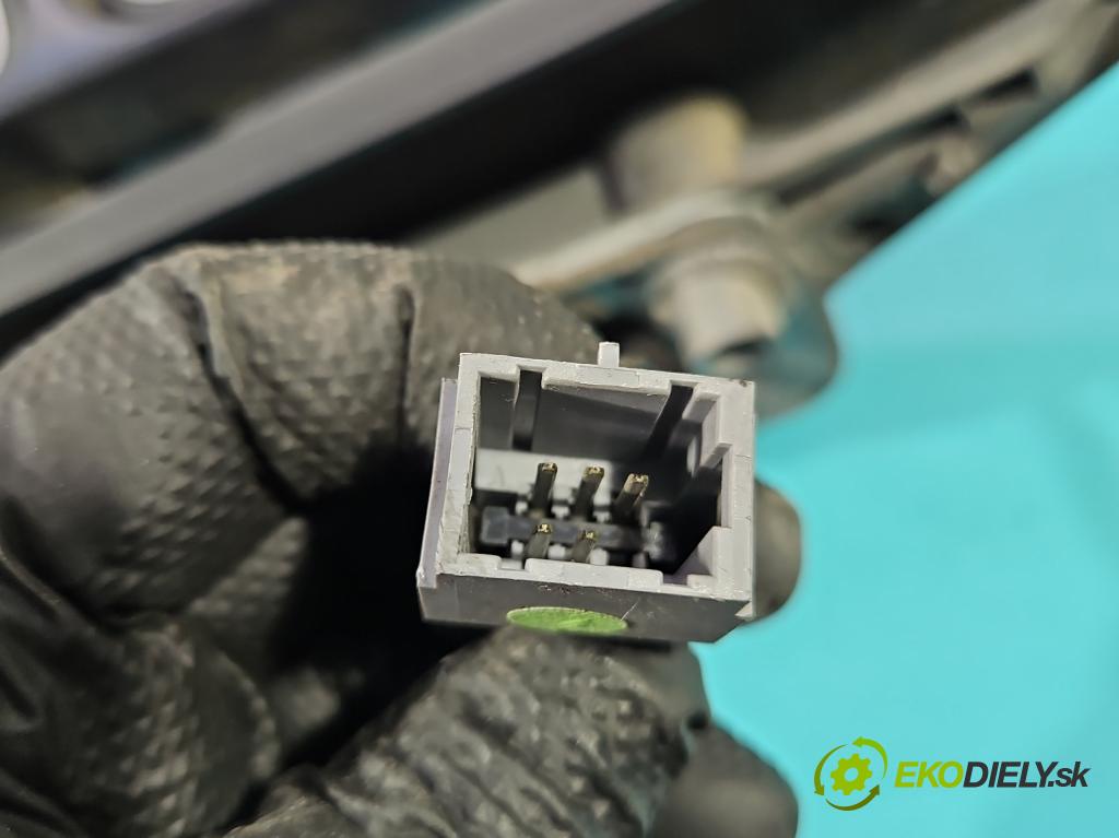 Renault Master II 1998-2010 2.8 td 114 HP manual 84 kW 2799 cm3 5- zrkadlo ľavé  (Kľučka dverí ostatné)