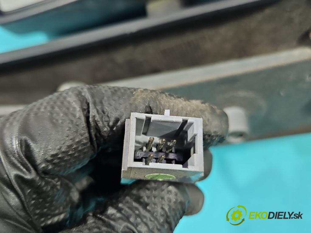 Renault Master II 1998-2010 2.8 td 114 hp manual 84 kW 2799 cm3 5- zpětné zrcátko pravé  (Klika dveří ostatní)