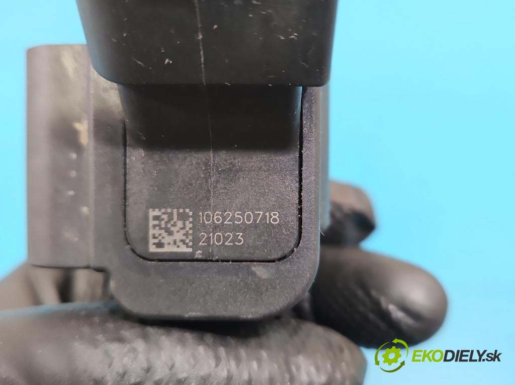 Skoda Octavia III 2013- 2.0 TSI 190 HP automatic 140 kW 1984 cm3 5- cievka zapaľovacia 06H905110L (Zapaľovacia cievka)